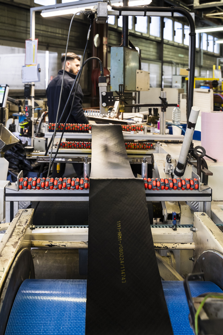 Sophie Gateau - Hutchinson Blackbird - 07